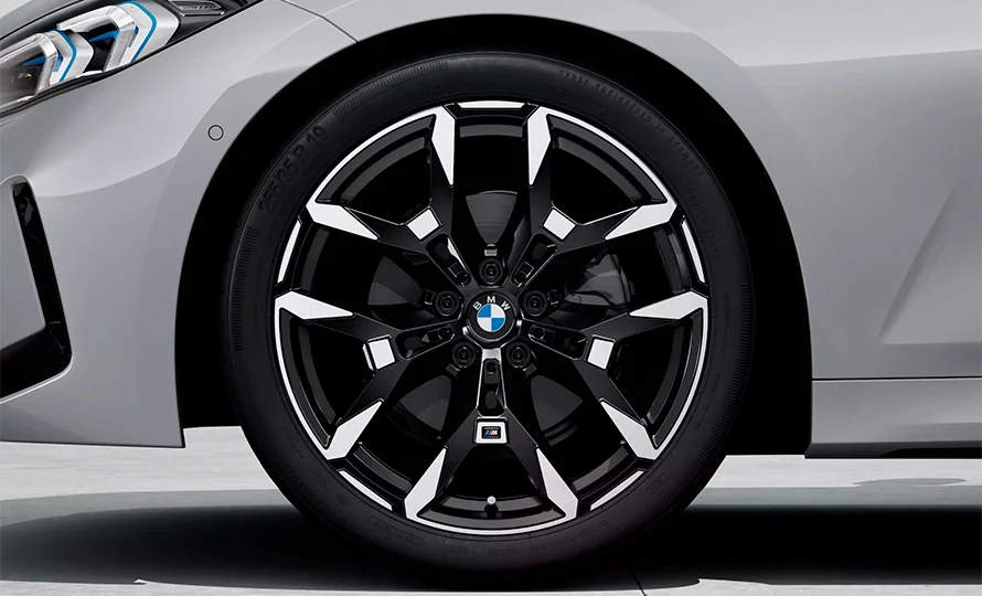 foto890_bmw-serie3-design-conteudo (1).webp.webp?v=1753202491?v=1753462535?v=1759234739?v=1760631875?v=1761221529?v=1761224545?v=1761230604?v=176123102